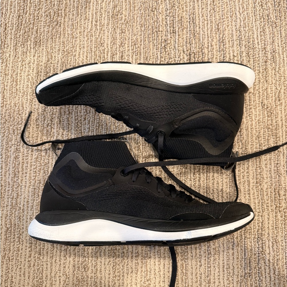 Lululemon Mid Chargefeel Sneakers